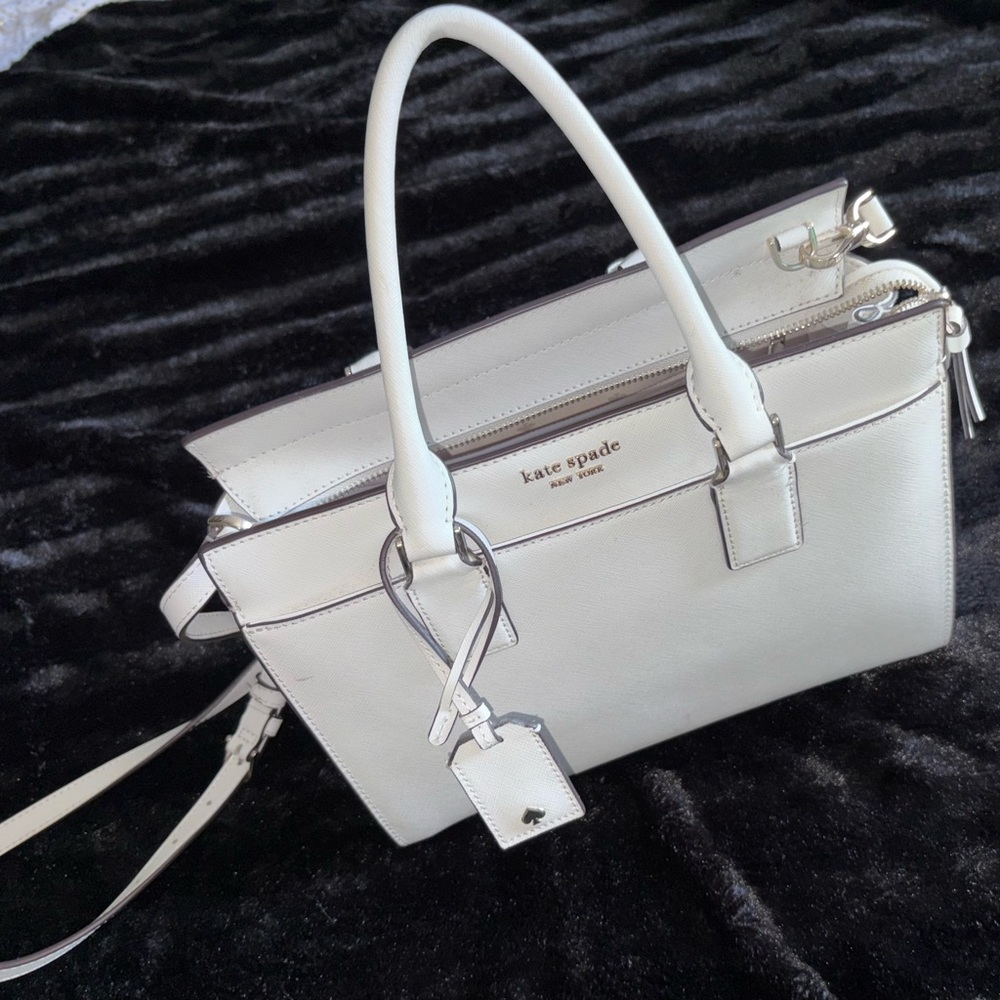 Kate Spade White Satchel with Sophisticated Design